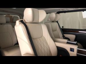 Toyota Quantum 2.8 LWB bus 9-seater VX Premium - Image 12
