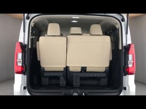 Toyota Quantum 2.8 LWB bus 9-seater VX Premium - Image 13