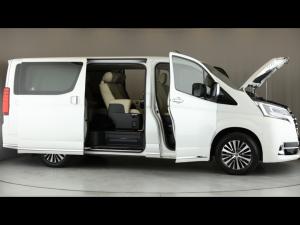 Toyota Quantum 2.8 LWB bus 9-seater VX Premium - Image 30