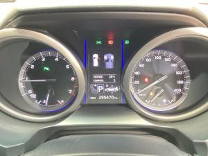 Toyota Land Cruiser Prado 4.0 VX - Image 11