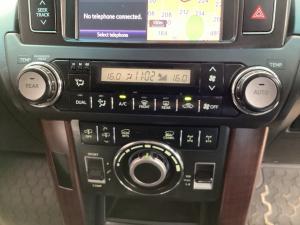 Toyota Land Cruiser Prado 4.0 VX - Image 16