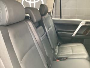 Toyota Land Cruiser Prado 4.0 VX - Image 18