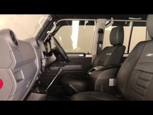 Toyota Land Cruiser 79 2.8GD-6 double cab manual - Image 7