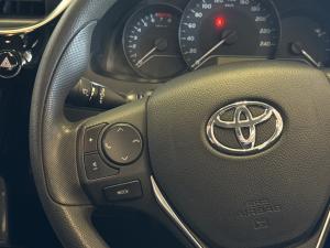 Toyota Corolla Quest 1.8 Plus manual - Image 9