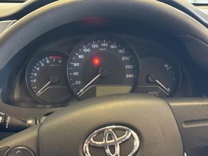 Toyota Corolla Quest 1.8 Plus manual - Image 10