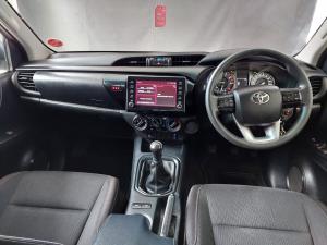 Toyota Hilux 2.4GD-6 double cab Raider manual - Image 6