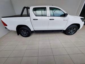 Toyota Hilux 2.4GD-6 double cab Raider manual - Image 3