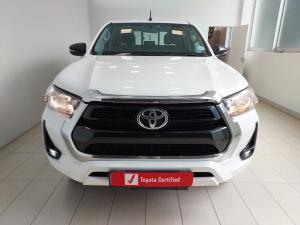 Toyota Hilux 2.4GD-6 double cab Raider manual - Image 4