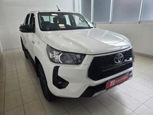 Toyota Hilux 2.4GD-6 double cab Raider manual - Image 1