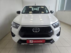 Toyota Hilux 2.4GD-6 double cab Raider manual - Image 4