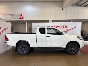 Toyota Hilux 2.4GD-6 Xtra cab Raider auto - Image 3