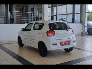 Toyota Vitz 1.0 XR auto - Image 10