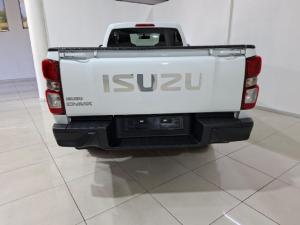 Isuzu D-Max 1.9TD single cab L manual - Image 5