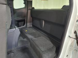 Isuzu D-Max 1.9TD Extended cab LS 4x4 auto - Image 8