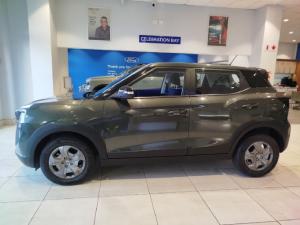 Mahindra XUV 3XO 1.2T MX2 manual - Image 5