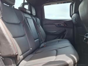 Isuzu D-Max 1.9TD double cab LS X-Rider manual - Image 8