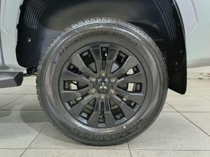 Mitsubishi Triton 2.4DI-D double cab GLS - Image 15