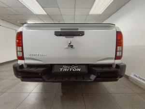 Mitsubishi Triton 2.4DI-D double cab GLS - Image 4