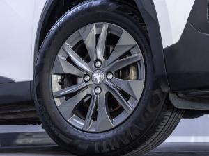 Peugeot 2008 1.2T Active auto - Image 5