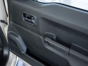 Suzuki Jimny 1.5 GLX AllGrip 3-door manual - Image 16