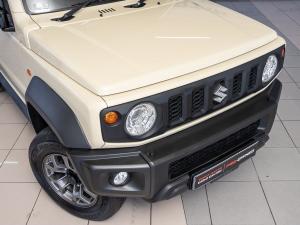 Suzuki Jimny 1.5 GLX AllGrip 3-door manual - Image 4