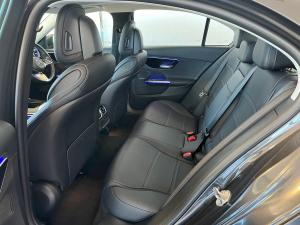 Mercedes-Benz C-Class C220d Avantgarde - Image 5