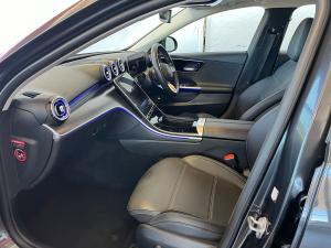 Mercedes-Benz C-Class C220d Avantgarde - Image 6