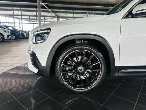 Mercedes-Benz GLB GLB220d 4Matic AMG Line - Image 16