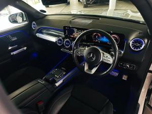 Mercedes-Benz GLB GLB220d 4Matic AMG Line - Image 4