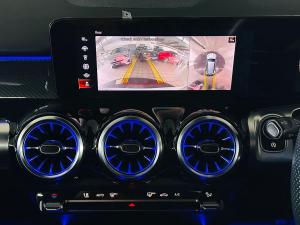 Mercedes-Benz GLB GLB220d 4Matic AMG Line - Image 8