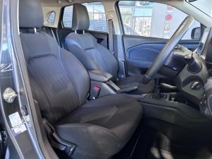 Suzuki Baleno 1.5 GL manual - Image 11