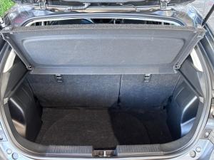 Suzuki Baleno 1.5 GL manual - Image 12