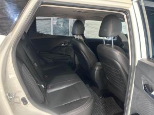 Mahindra XUV300 1.5TD W8 - Image 6