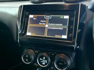 Suzuki Swift 1.2 GLX manual - Image 17
