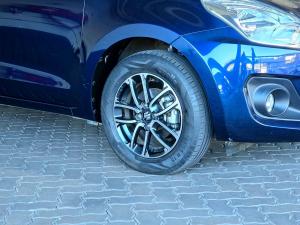 Suzuki Swift 1.2 GLX manual - Image 4