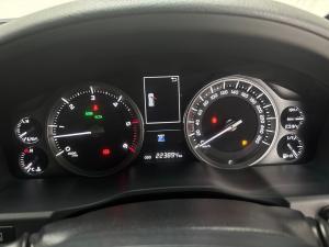 Toyota Land Cruiser 200 4.5D-4D V8 VX - Image 8