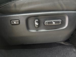Toyota Land Cruiser 200 4.5D-4D V8 VX - Image 16