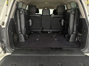 Toyota Land Cruiser 200 4.5D-4D V8 VX - Image 17