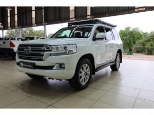 Toyota Land Cruiser 200 4.5D-4D V8 VX - Image 20