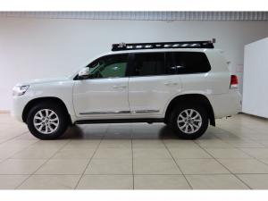 Toyota Land Cruiser 200 4.5D-4D V8 VX - Image 22