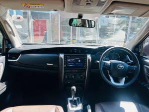 Toyota Fortuner 2.4GD-6 auto - Image 6