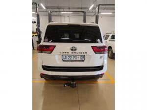 Toyota Land Cruiser 300 3.3D GR-Sport - Image 5