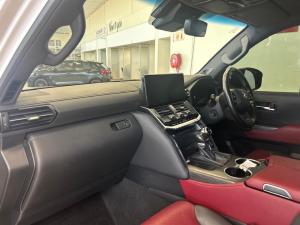 Toyota Land Cruiser 300 3.3D GR-Sport - Image 7
