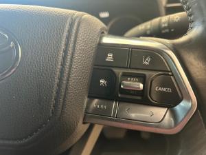 Toyota Land Cruiser 300 3.3D GR-Sport - Image 10