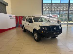 Nissan Navara 2.5DDTi double cab SE Plus 4x4 - Image 1