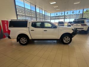 Nissan Navara 2.5DDTi double cab SE Plus 4x4 - Image 3