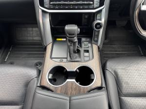 Toyota Land Cruiser 300 3.3D ZX - Image 12