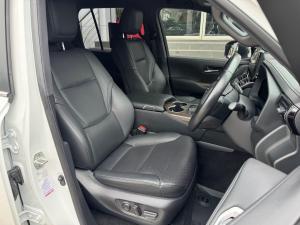 Toyota Land Cruiser 300 3.3D ZX - Image 17
