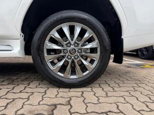 Toyota Land Cruiser 300 3.3D ZX - Image 21
