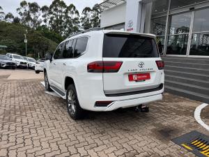 Toyota Land Cruiser 300 3.3D ZX - Image 23